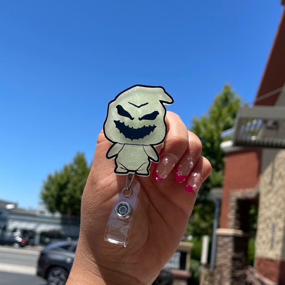 Badge reel